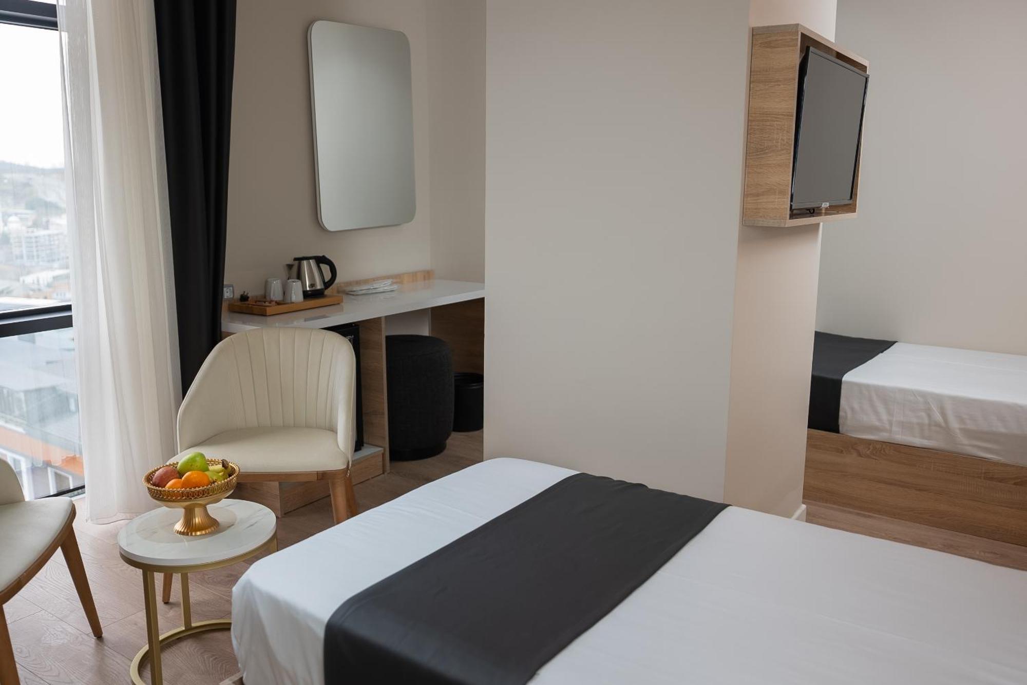 Golden River Hotel By Continent Arnavutkoy Экстерьер фото
